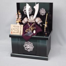 10号　プラチナ箔押兜(収納飾り)