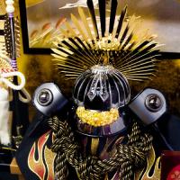 8号　黒鉄豊臣秀吉兜(パノラマケース飾り)