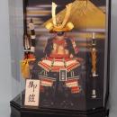4号鎧　赤中白中鍬(六角アクリルケース飾り)