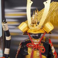 4号鎧　赤中白中鍬(六角アクリルケース飾り)