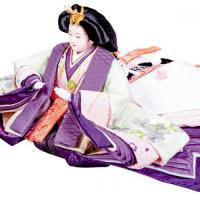 「あおい」　豪華な衝立屏風が美しい収納タイプのおひな様です。