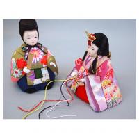 ひな人形「さくらⅡ」　横幅33㎝の小さくてかわいい京友禅を着た木目込み人形です。