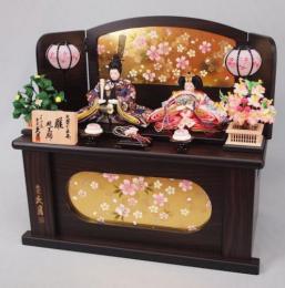 「久月」こちらは久月製のコンパクトな収納親王飾りです。