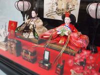 「彫金花車」　すっきりとしたアクリルケース飾り