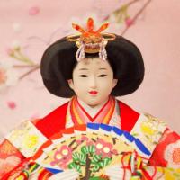 「白橙」芥子親王アクリルケース飾りです。